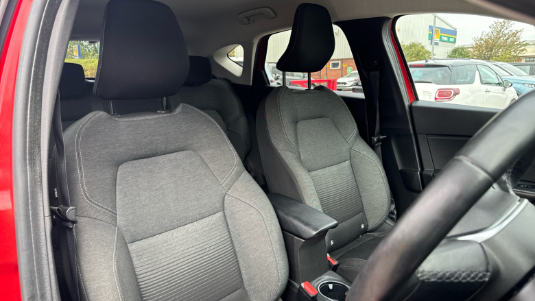 Renault Captur 1.0 TCE 100 Iconic 5dr Petrol Hatchback